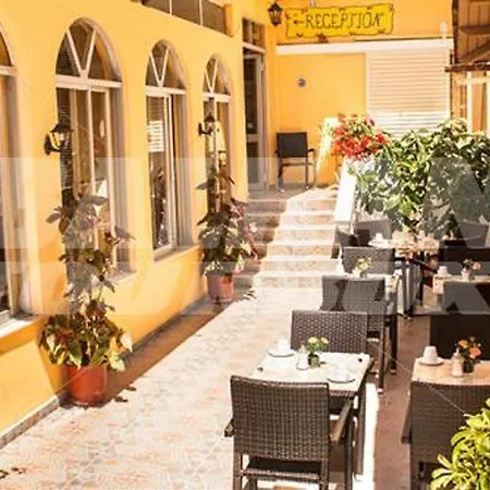 Hotel Bella Vista And 2*