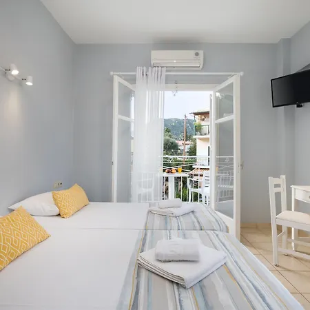 Bella Vista And Hotel 2*