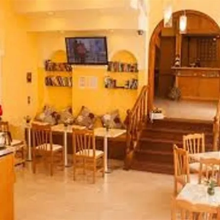 Отель Bella Vista And 2*